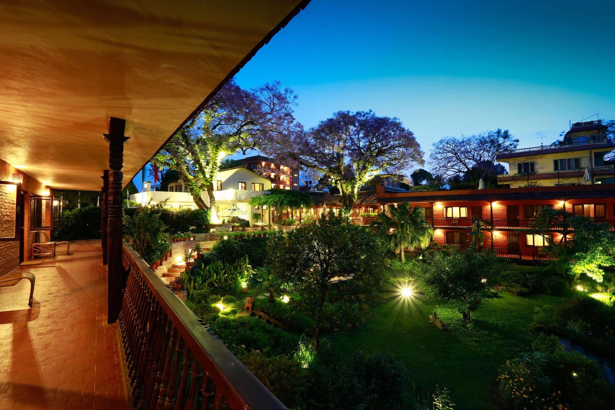 Summit Hotel Lalitpur Bagian luar foto
